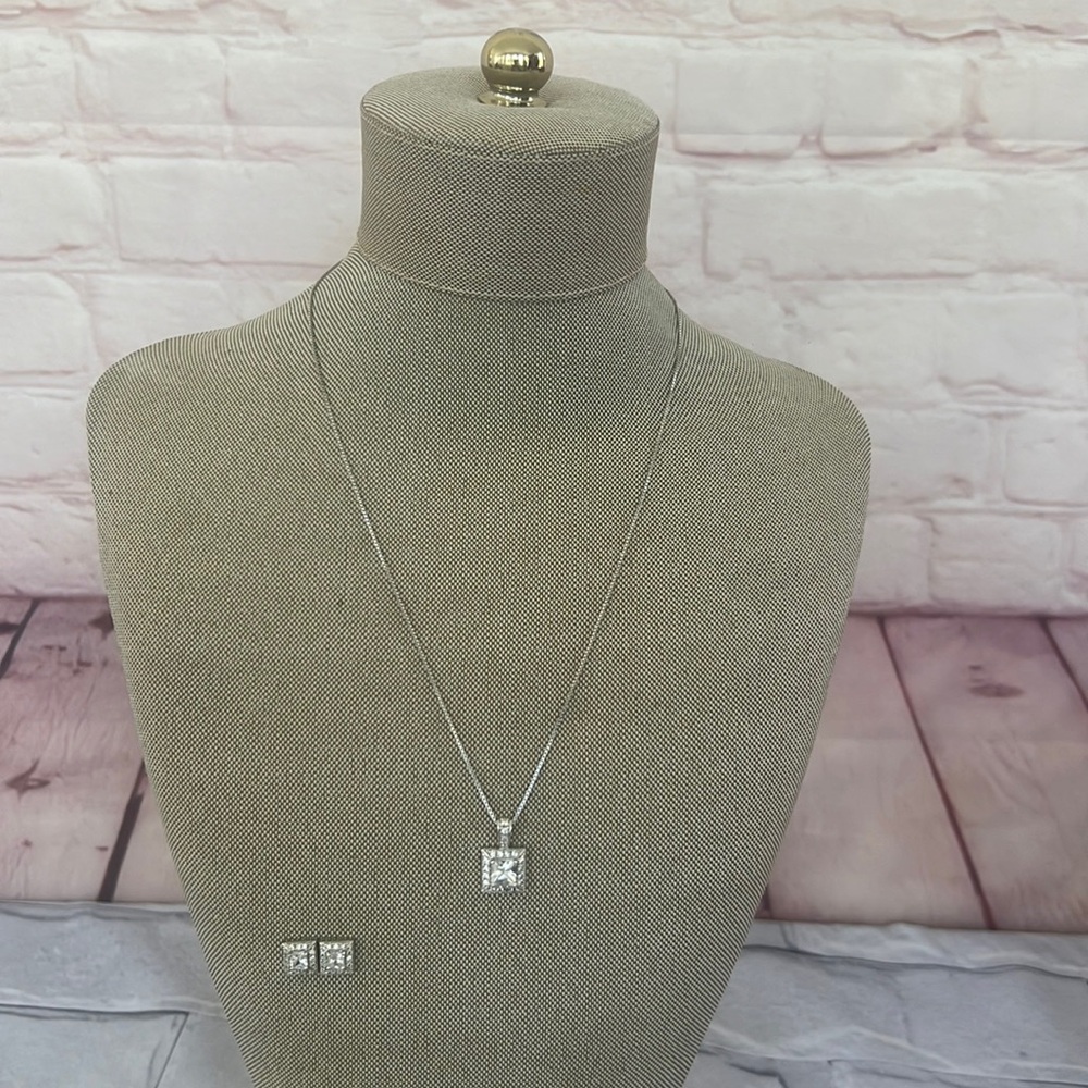 Swarovski .925 sterling silver Italy necklace & earrings set